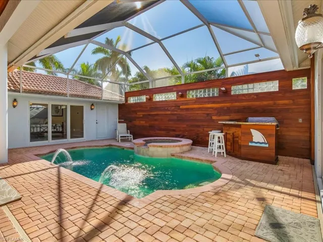 1309 Briarwood Ct, Naples, Florida 34104