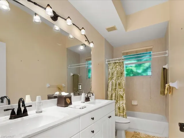 1309 Briarwood Ct, Naples, Florida 34104
