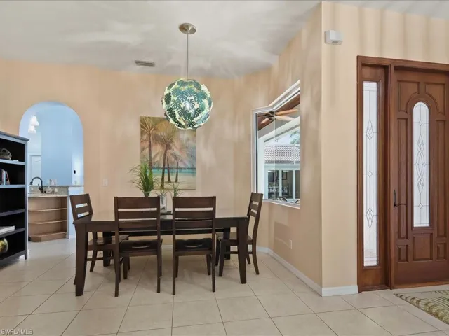 1309 Briarwood Ct, Naples, Florida 34104