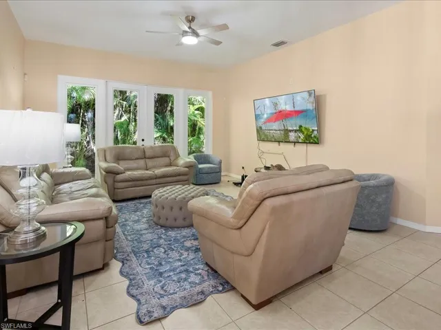 1309 Briarwood Ct, Naples, Florida 34104
