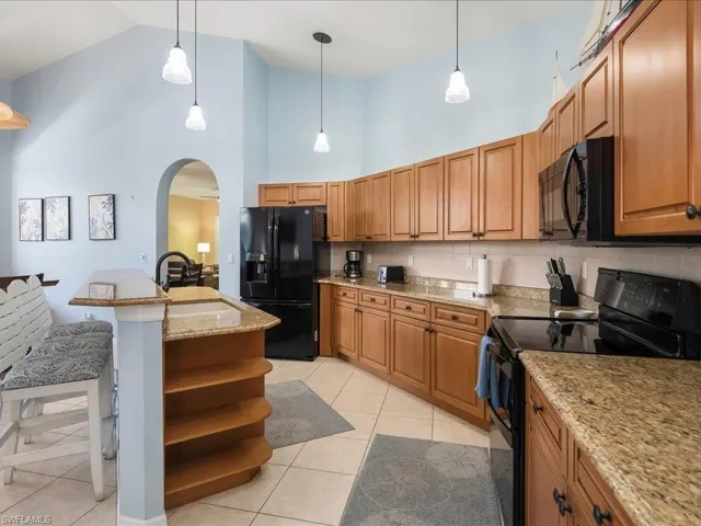 1309 Briarwood Ct, Naples, Florida 34104