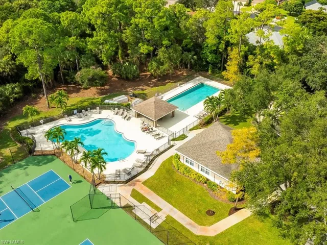 1309 Briarwood Ct, Naples, Florida 34104