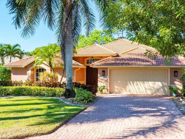 1309 Briarwood Ct, Naples, Florida 34104