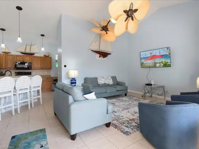 1309 Briarwood Ct, Naples, Florida 34104