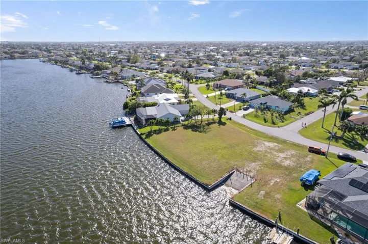 159 Se 6th St, Cape Coral, Florida 33990