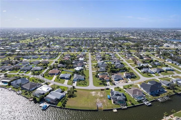 159 Se 6th St, Cape Coral, Florida 33990