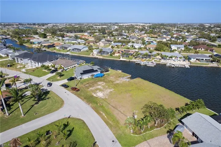 159 Se 6th St, Cape Coral, Florida 33990
