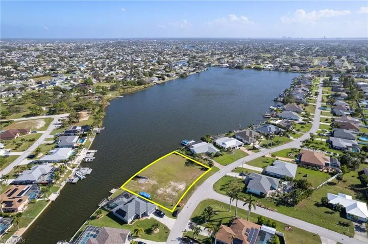 159 Se 6th St, Cape Coral, Florida 33990