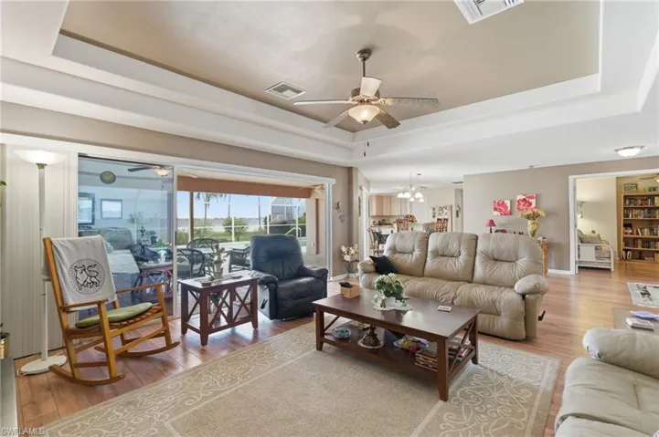 3527 SE 22nd  PL, Cape Coral, FL 33904