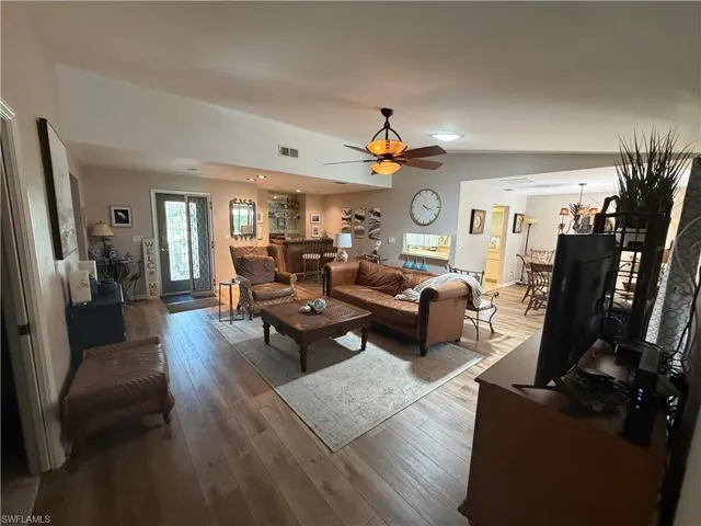 5883 Sand Oak Dr, Fort Myers, Florida 33919