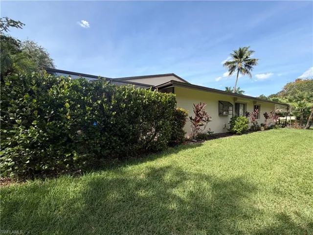 5883 Sand Oak Dr, Fort Myers, Florida 33919