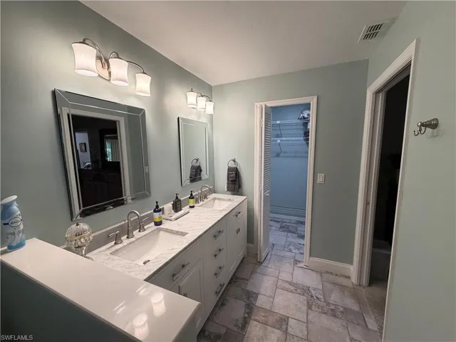 5883 Sand Oak Dr, Fort Myers, Florida 33919