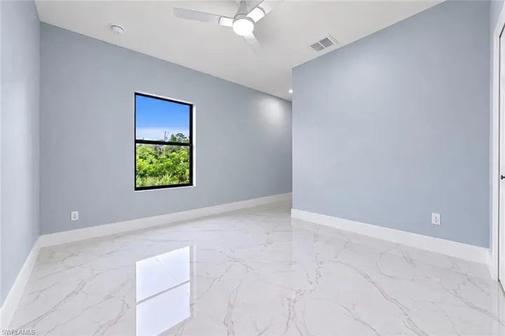 1052 Barnett St E, Lehigh Acres, Florida 33974