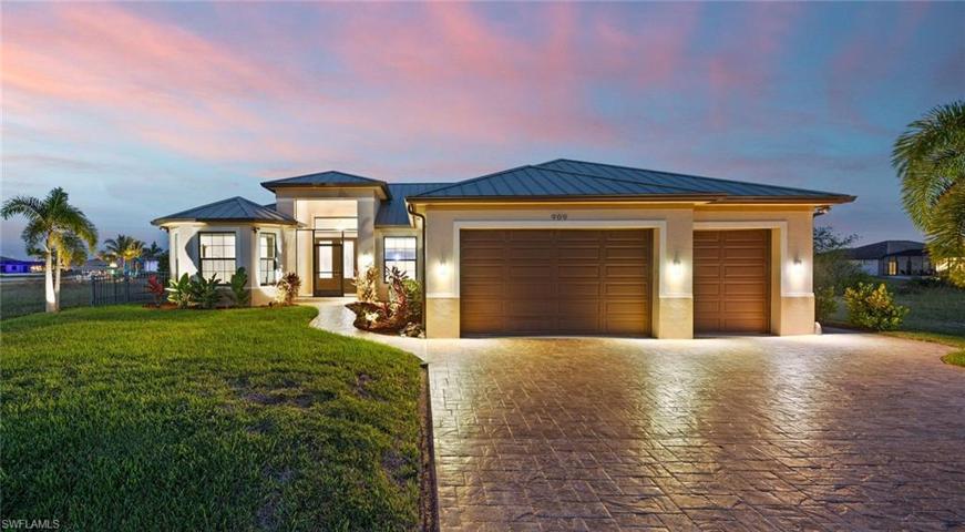 Welcome to 909 NW 39th Avenue!