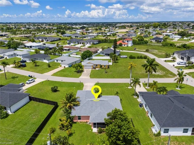 1722 Ne 11th St, Cape Coral, Florida 33909