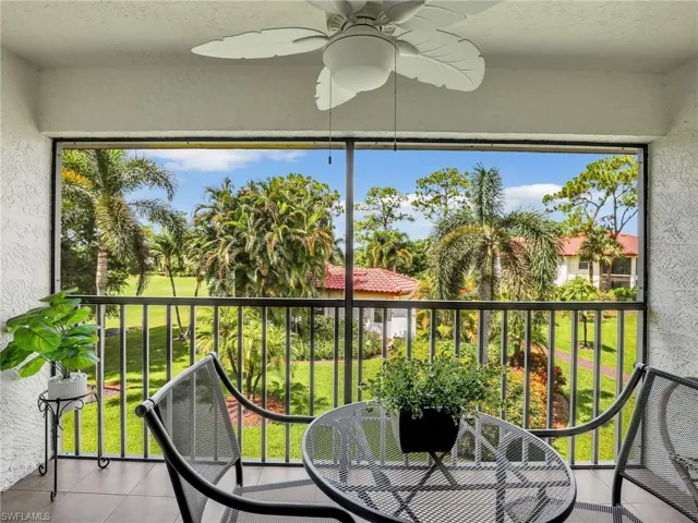 Wide Screened In Lanai with Tile Flooring