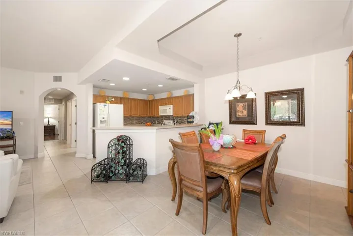3957 Pomodoro Cir 201, Cape Coral, Florida 33909