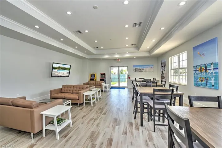 3957 Pomodoro Cir 201, Cape Coral, Florida 33909