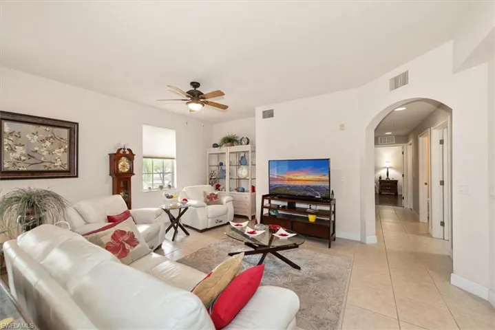 3957 Pomodoro Cir 201, Cape Coral, Florida 33909