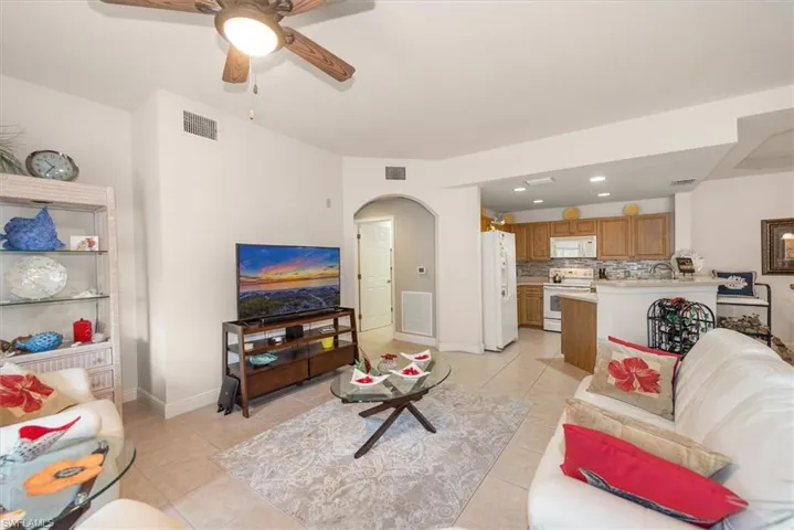 3957 Pomodoro Cir 201, Cape Coral, Florida 33909