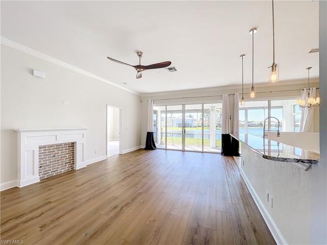 11041 Lakeland CIR, FORT MYERS FL 33913