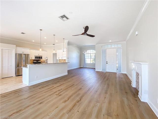 11041 Lakeland CIR, FORT MYERS FL 33913