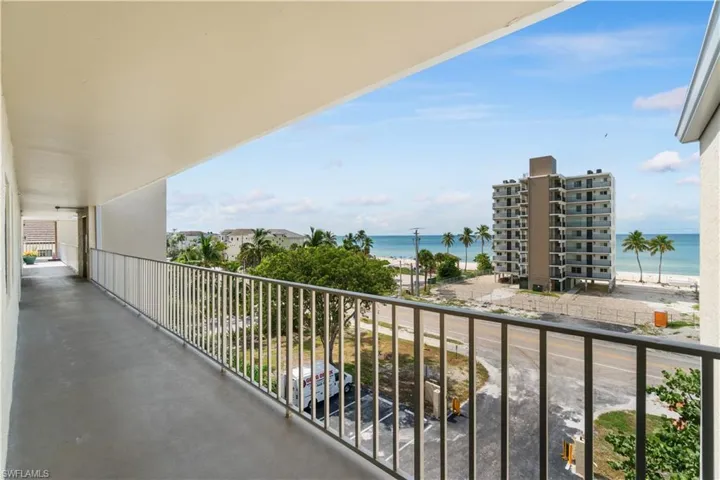 26371  Hickory  BLVD, Bonita Springs, FL 34134