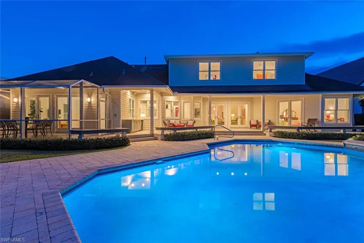 263 Lake Dr, Naples, Florida 34102