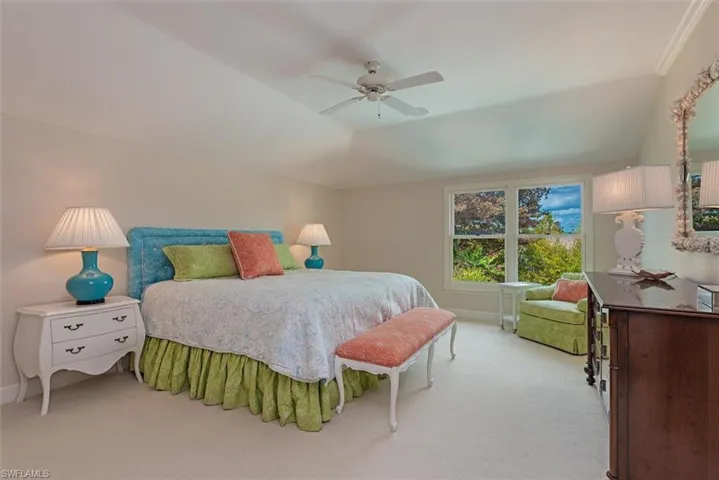 263 Lake Dr, Naples, Florida 34102