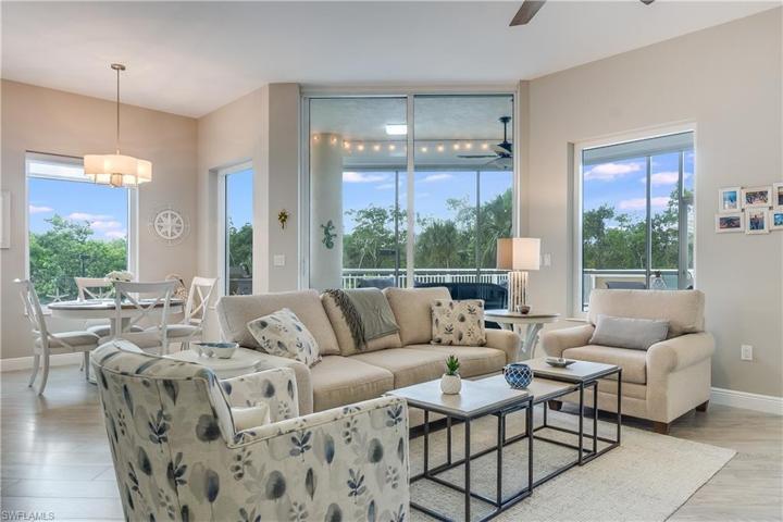 Living with great natural lighting