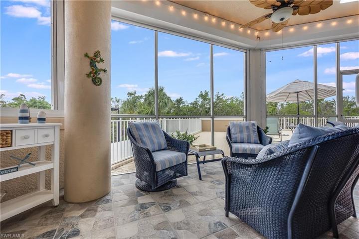 Lanai to the terrace