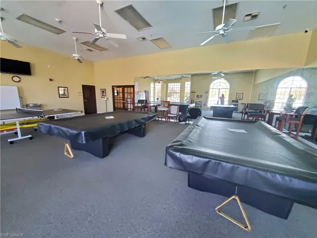 6700  Dennis  CIR, Naples, FL 34104