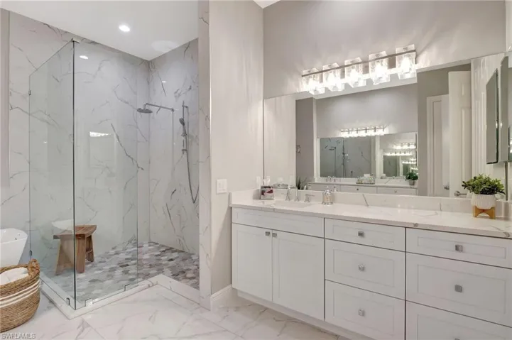 3164  Serena  LN, Naples, FL 34114