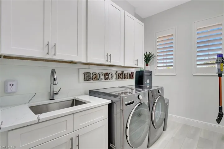 3164  Serena  LN, Naples, FL 34114