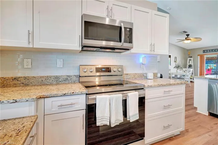 1206 SW 11th  TER, Cape Coral, FL 33991