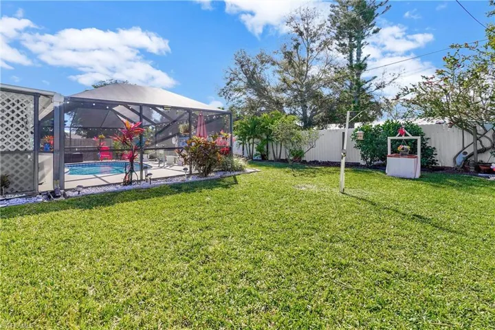 1206 SW 11th  TER, Cape Coral, FL 33991