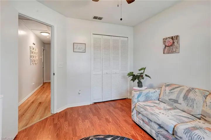 1206 SW 11th  TER, Cape Coral, FL 33991