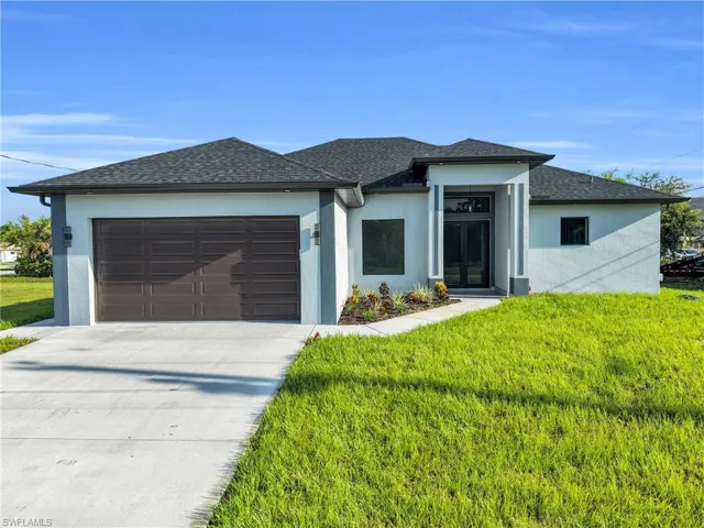 2204 E 7th St, Lehigh Acres, Florida 33936