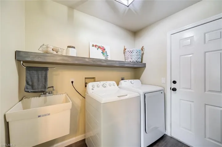 14581  Lake Olive  DR, Fort Myers, FL 33919