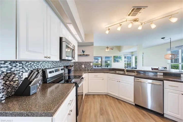 14581  Lake Olive  DR, Fort Myers, FL 33919