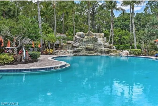 9102 Chula Vista St 11302, Naples, Florida 34113