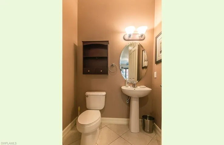 9102 Chula Vista St 11302, Naples, Florida 34113