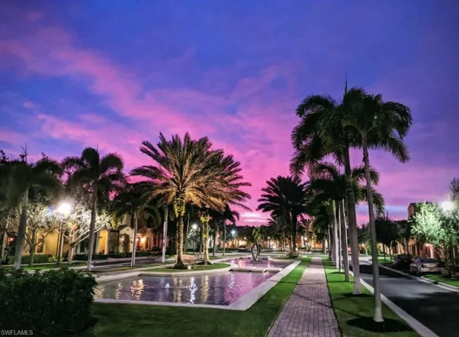 9102 Chula Vista St 11302, Naples, Florida 34113