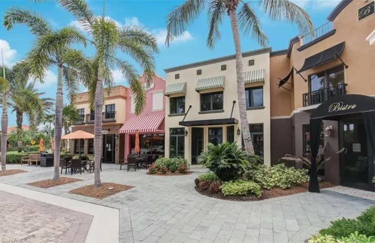 9102 Chula Vista St 11302, Naples, Florida 34113