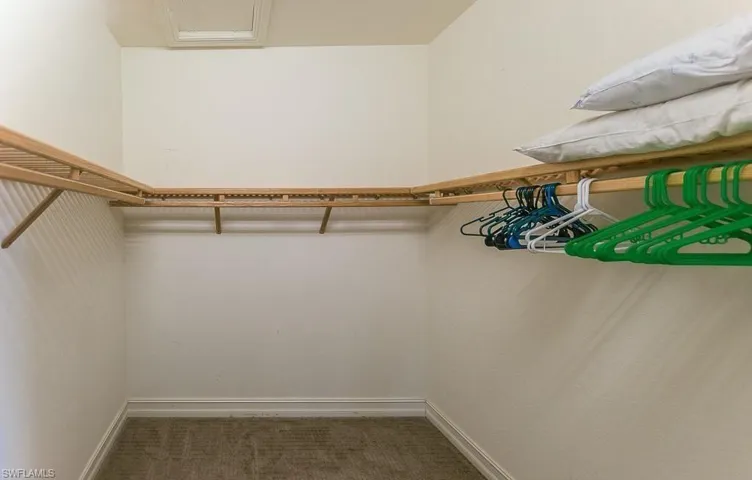9102 Chula Vista St 11302, Naples, Florida 34113