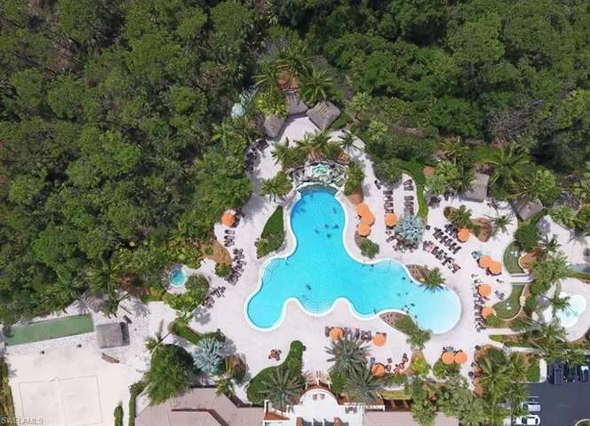 9102 Chula Vista St 11302, Naples, Florida 34113