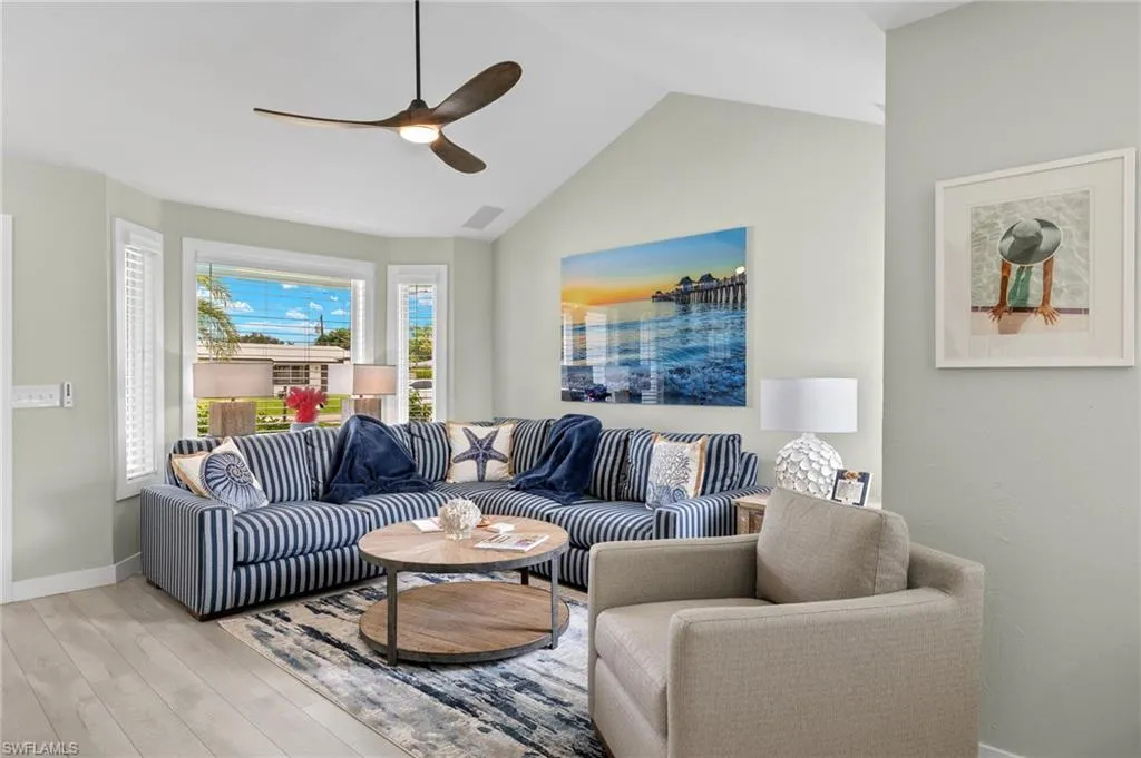 734 95th AVE, Naples, FL 34108,225051686