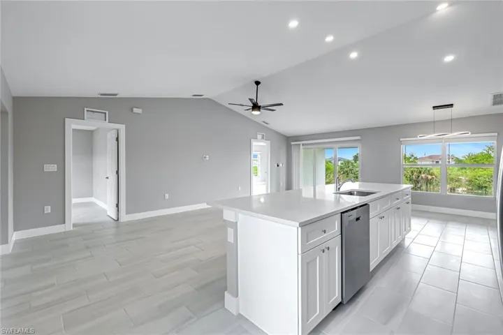 4110 Ne 23rd Pl, Cape Coral, Florida 33909