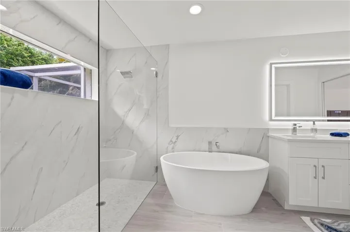 2050  Terrazzo  LN, Naples, FL 34104