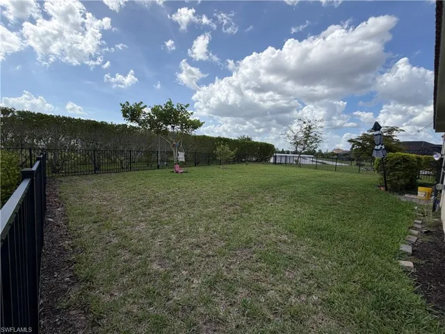 HUGE FENCED YARD